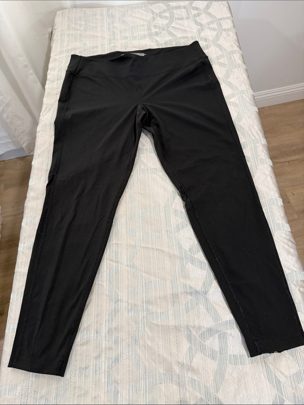 Victoria’s Secret leggings